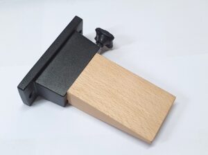 Bench Pin with Metal holder